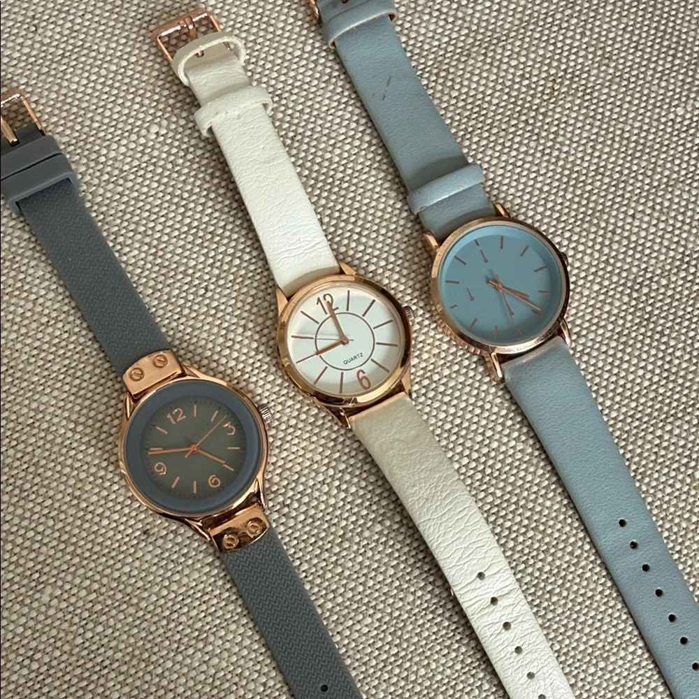 Vintage Rose Gold Watches with Gray and White Leather Straps